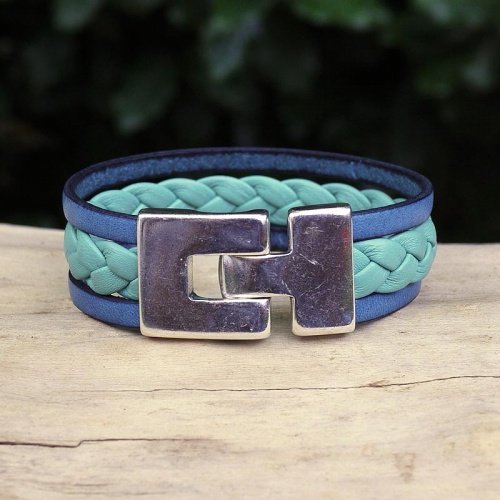 bracelet-cuir-artisanal-femme-manchette-tresse-bleu-013