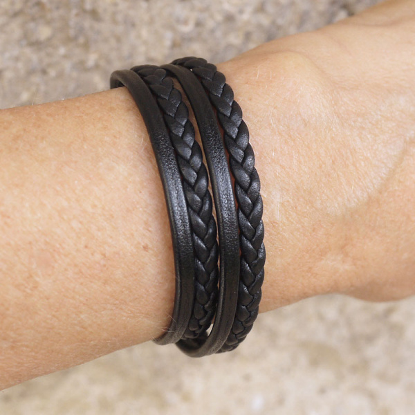 bracelet-cuir-fait-main-femme-inox-aimant-tresse-noir-04