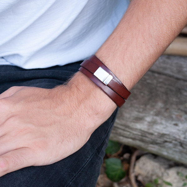 bracelet-cuir-homme-artisanal-quinn-marron-03